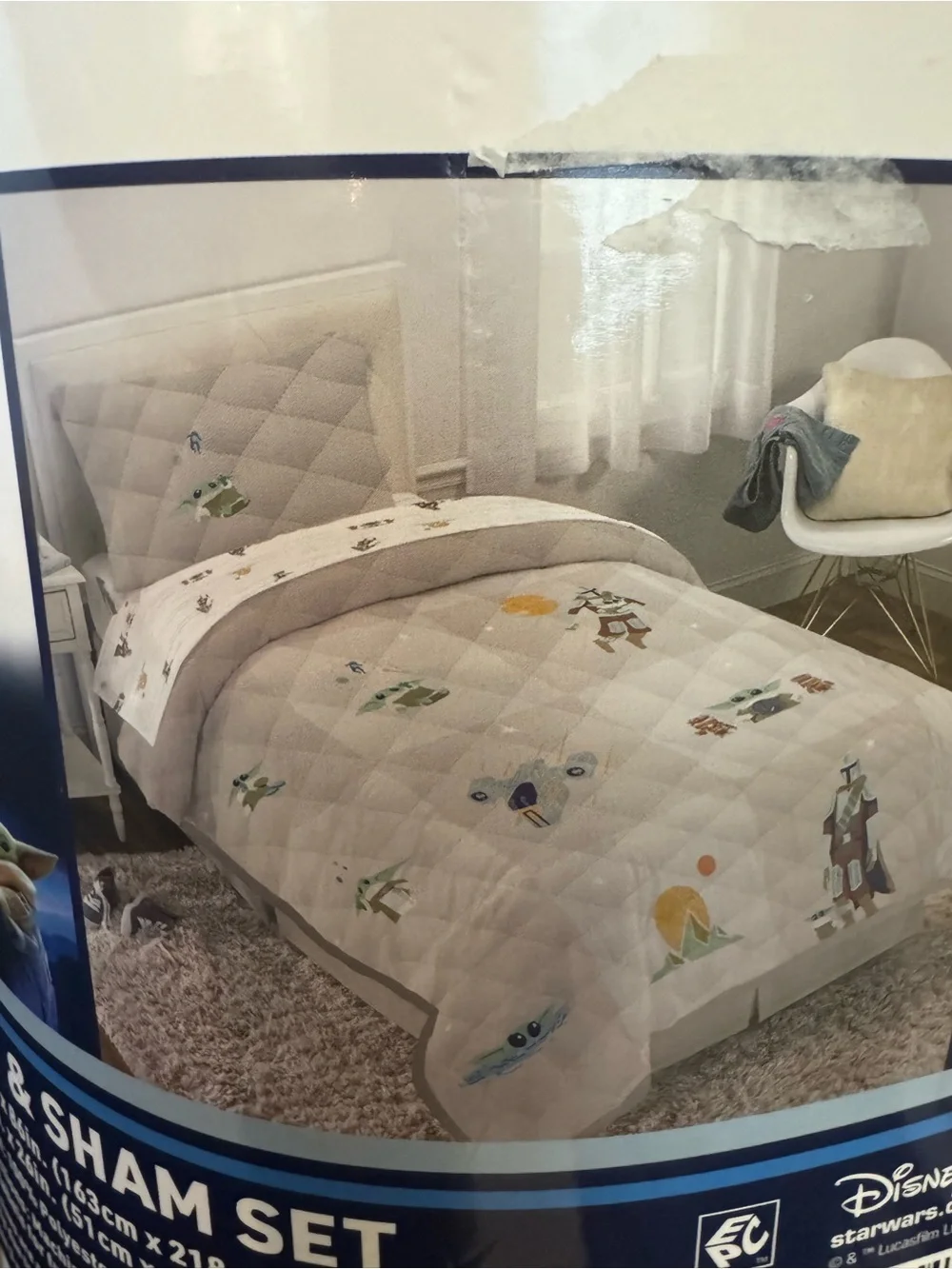 Star Wars The Mandalorian Grogu Twin Quilt, Sham & Sheet Set in Light Gray